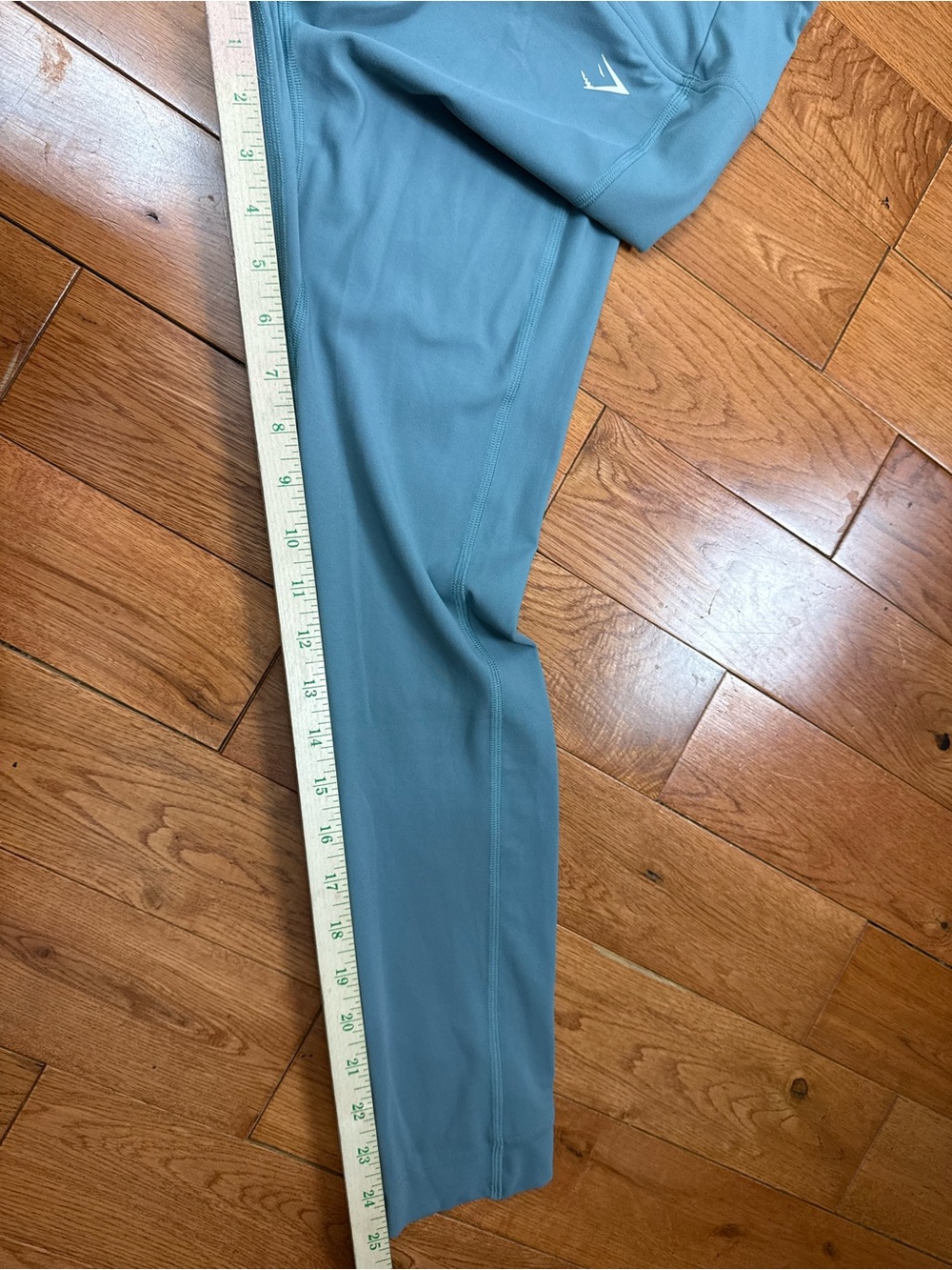Gymshark Women’s Crossover Leggings - Picture 6 of 6
